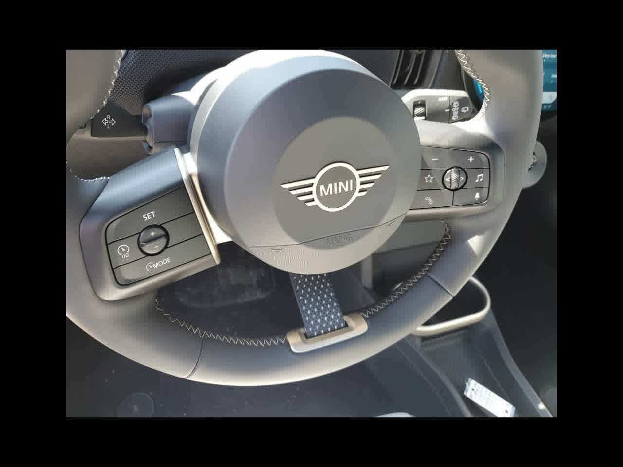 2026 MINI HARDTOP 2 DOOR Cooper Oxford Edition FWD