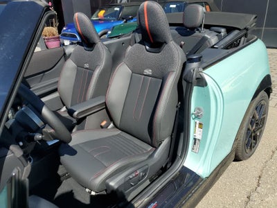 2026 MINI CONVERTIBLE ICONIC