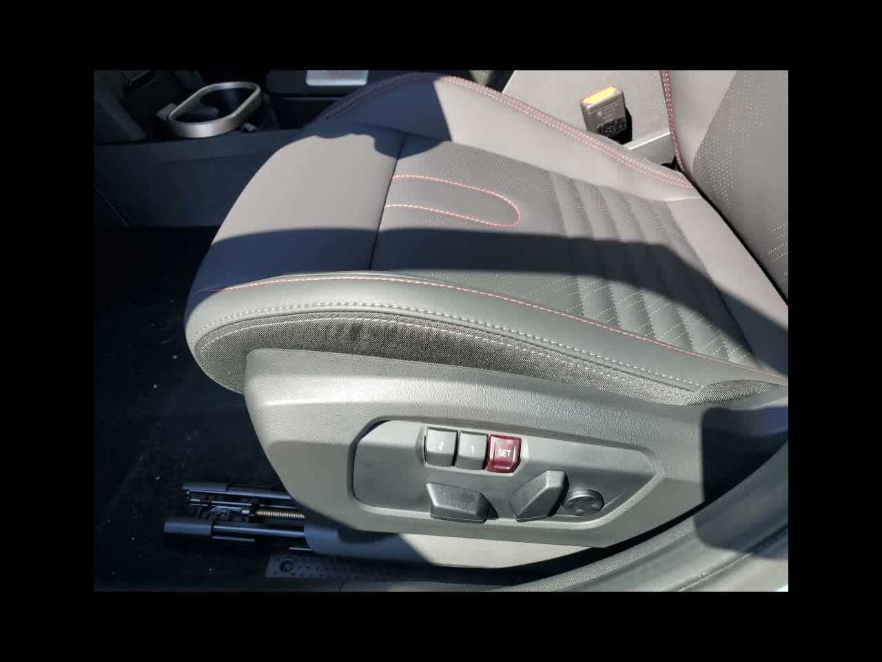 2026 MINI 4 DOOR ICONIC