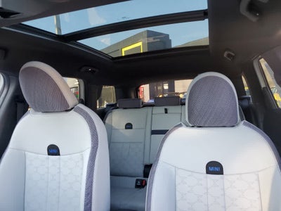 2026 MINI COUNTRYMAN OXFORD EDITION